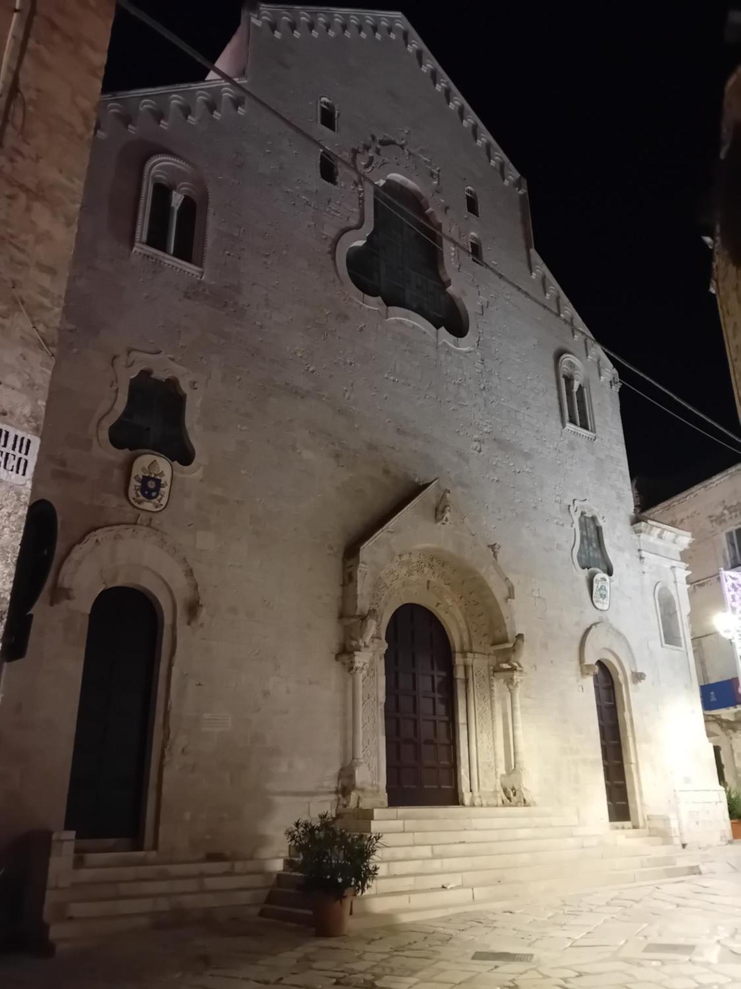 B & B La Grotta Bisceglie Buitenkant foto